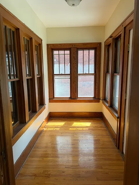 2 bed, 888 sqft, $2,100 — Photo 4