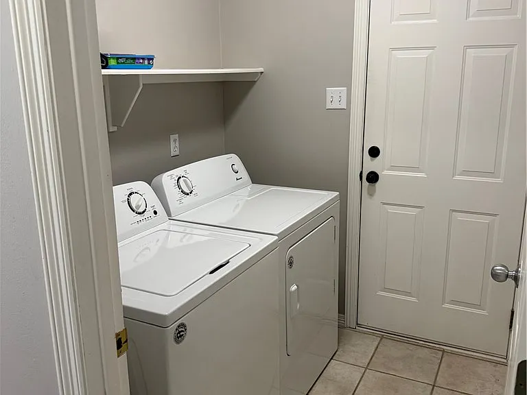 3742 Chantal Cir — Photo 13