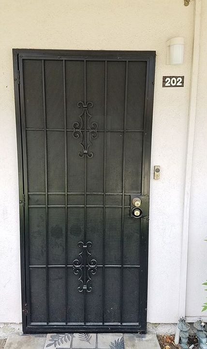 1st image of 5500 Ackerfield Ave Unit 202