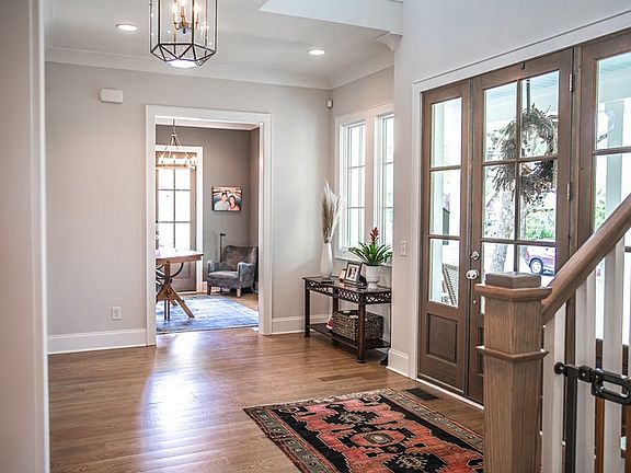 5th image of 3011 Blakemore Ave