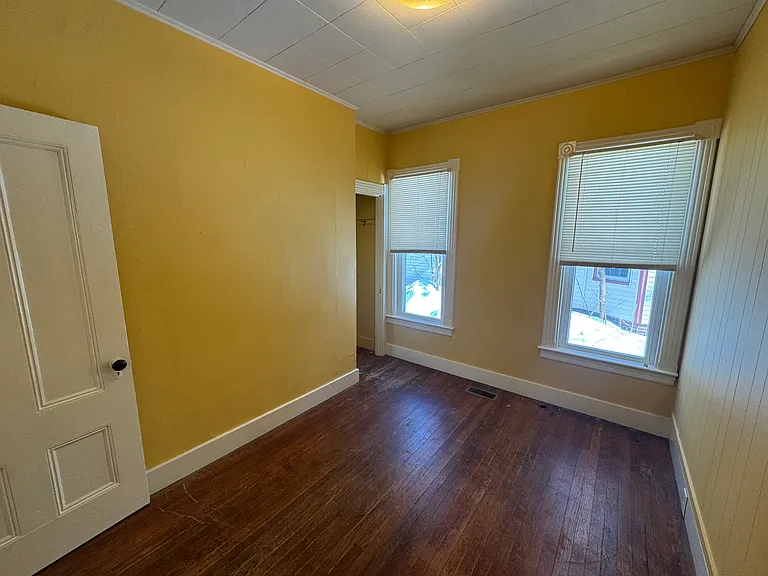 10 Maple St #1 — Photo 15