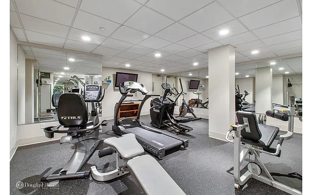 Rented by Douglas Elliman | media 14