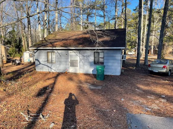 411 Blyth Rd, Greenwood, SC 29646
