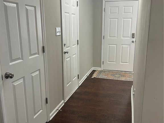 4th image of 179 Fallingleaf Dr