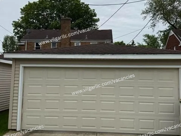 229 Broadmoor Ave — Photo 7