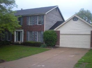 1900 Gastorf Pointe Ct, Ballwin, MO 63011