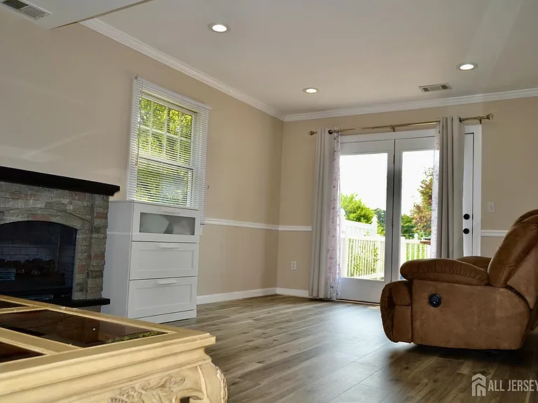 2 Albemarle Rd — Photo 19