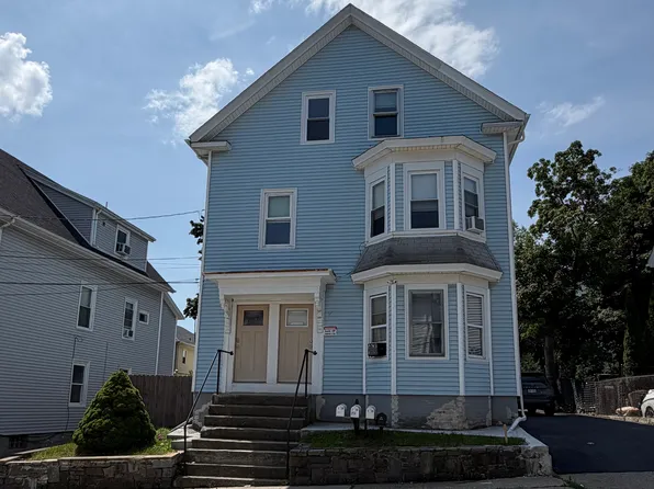 36 Highland St Floor 3, Pawtucket, RI 02860