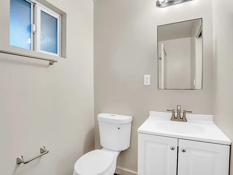 1085 143rd Ave #1 — Photo 7