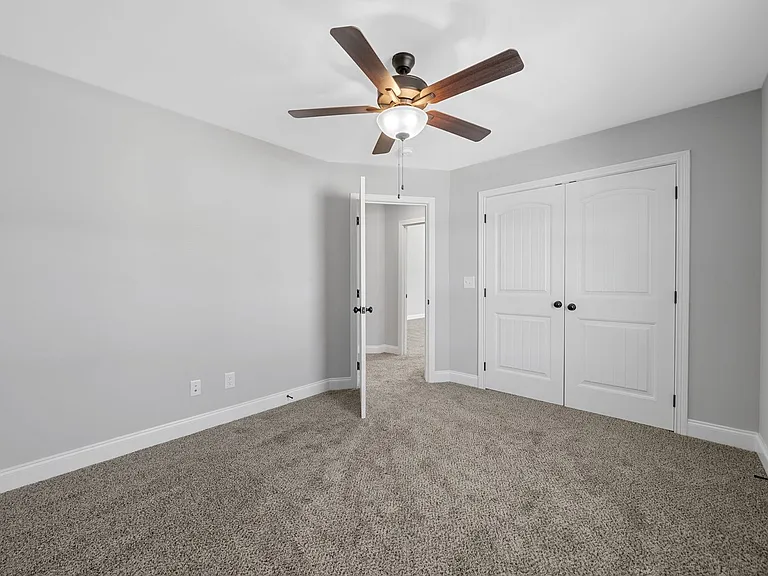 573 Bowden Dr — Photo 33
