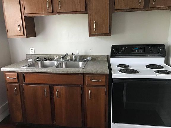 4th image of 1437 N Grant Ave