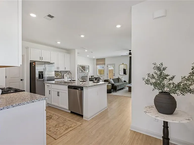 180 Park Ave #THE WREN — Photo 10