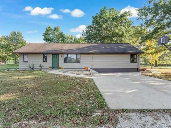 4878 Sportsman Rd, Waterloo, IL 62298