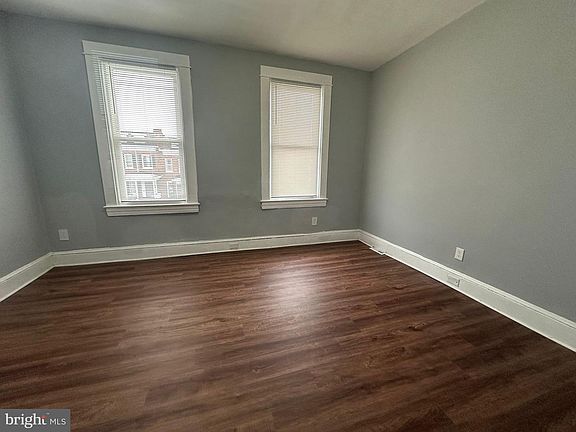5th image of 2806 Violet Ave