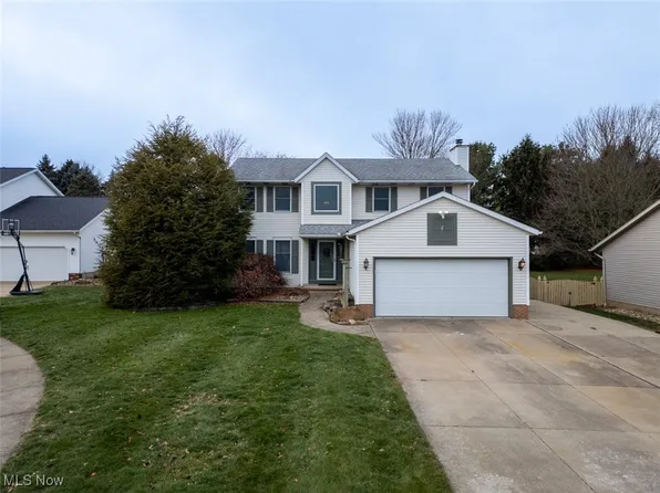 1426 Cherry Wood Cir, Wadsworth, OH 44281