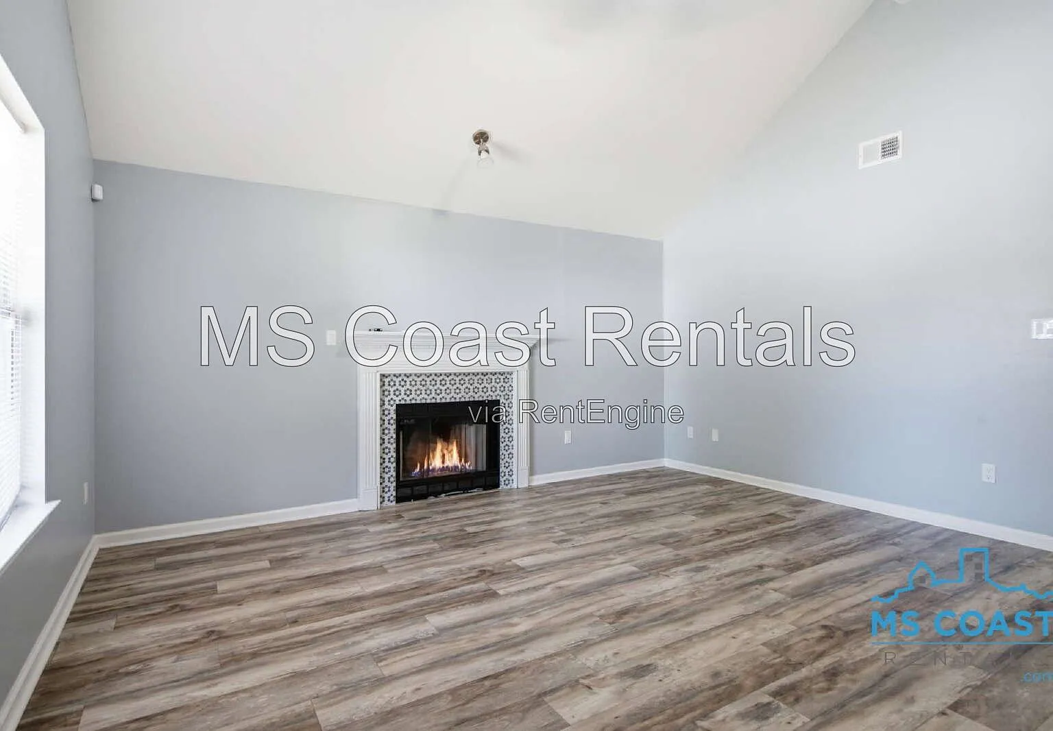 3 bed, 2.0 bath, 1307 sqft, $1,749 — Photo 4