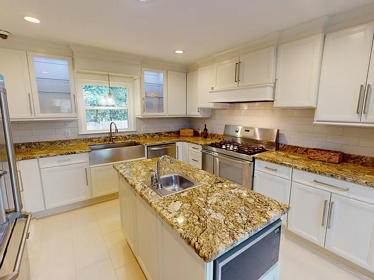 311 Junius St — Photo 11