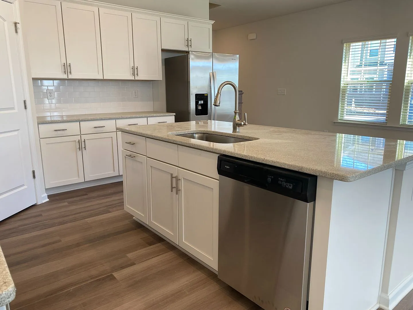 Room in 4 Bedroom Townhome at Planters Trace Ln — Photo 4