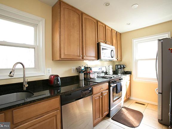 5th image of 3508 Bath Ct