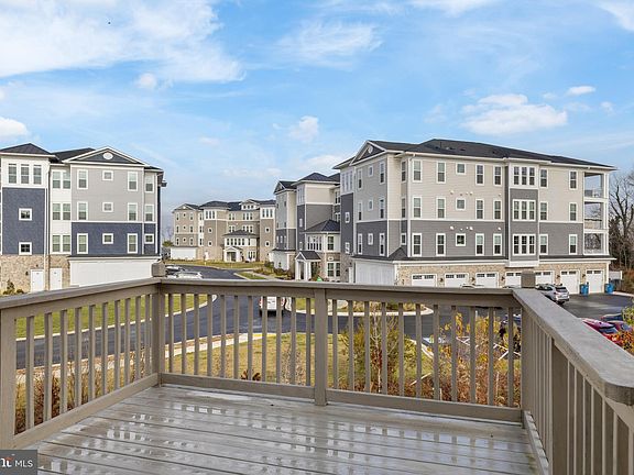 4th image of 807 Auckland Way