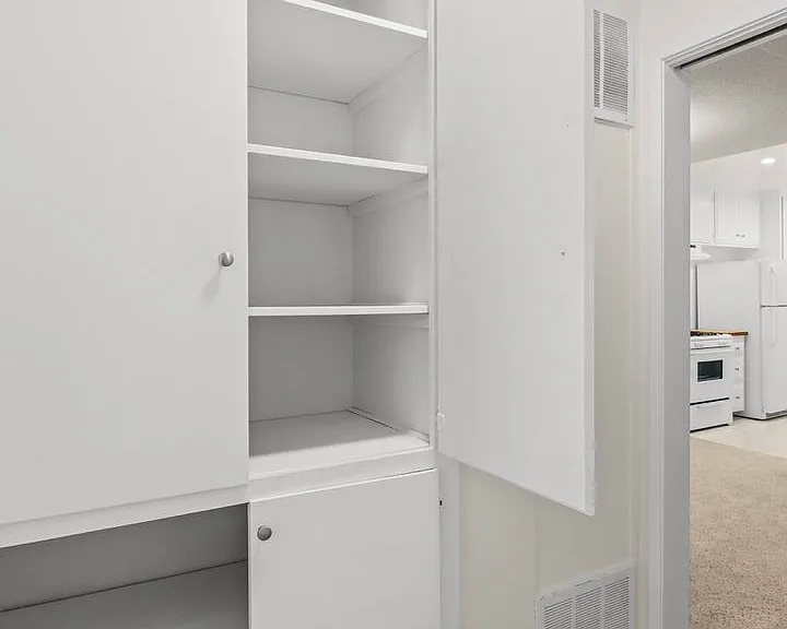 1226 McClellan Dr — Photo 16