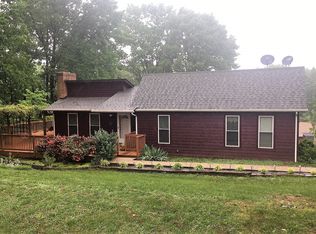 5353 Cherokee Hills Dr, Salem, VA 24153