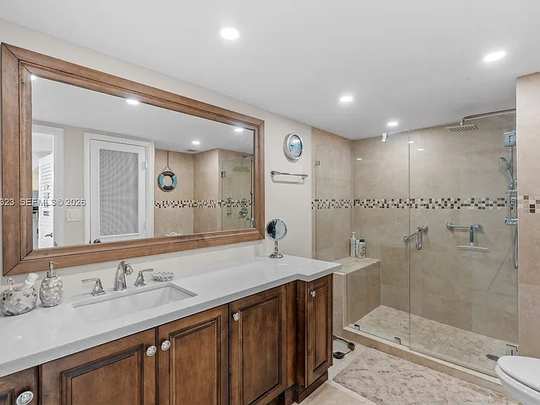 2100 S Ocean Ln #1704 — Photo 17