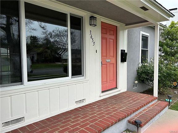 3rd image of 3653 Lomina Ave