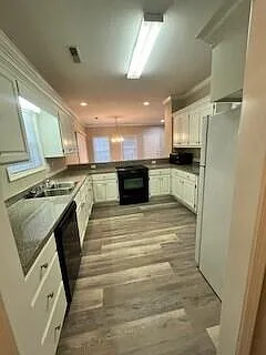 3423 Landmark Dr — Photo 14