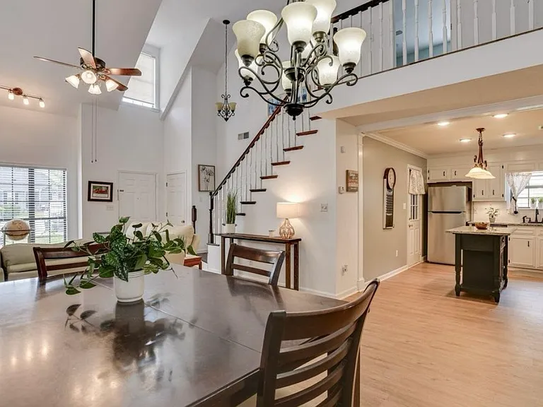 115 Hammond Place Cir #115 — Photo 5