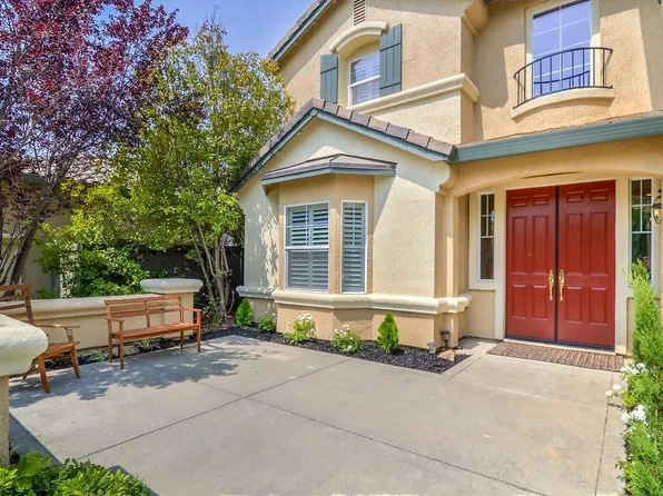 651 Hawkcrest Cir, Sacramento, CA 95835