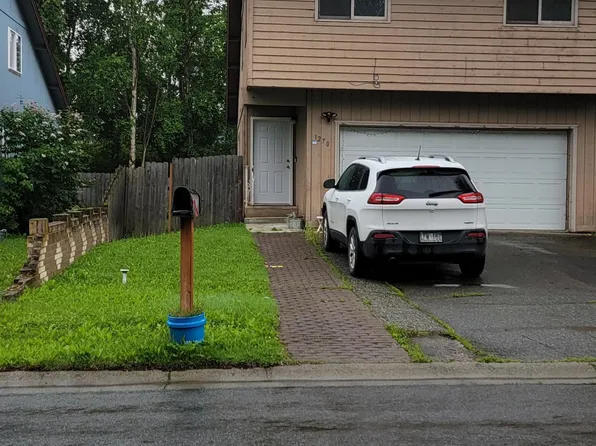 1270 Jackson Dr, Anchorage, AK 99518