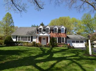 8 Eastgate Dr, Camp Hill, PA