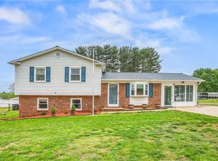 221 Farmstead Rd, King, NC 27021