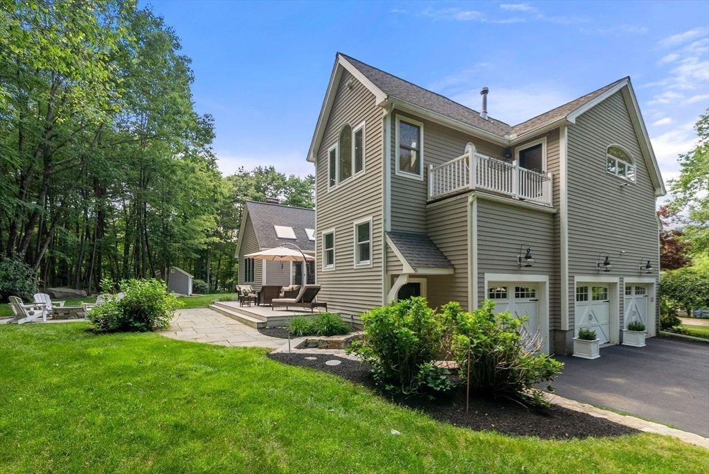 23 Longwood Dr, Hopkinton, MA - View 2