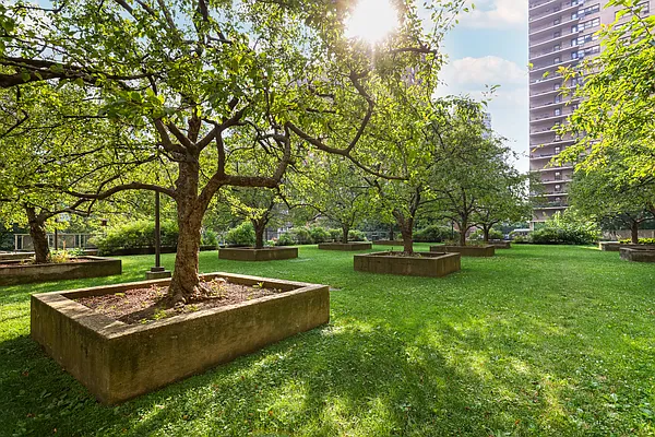 Sold by Compass | media 7