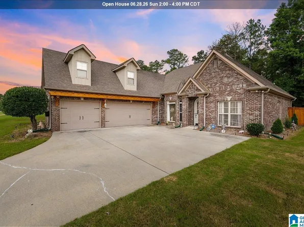 40 Lakeside Dr, Odenville, AL 35120