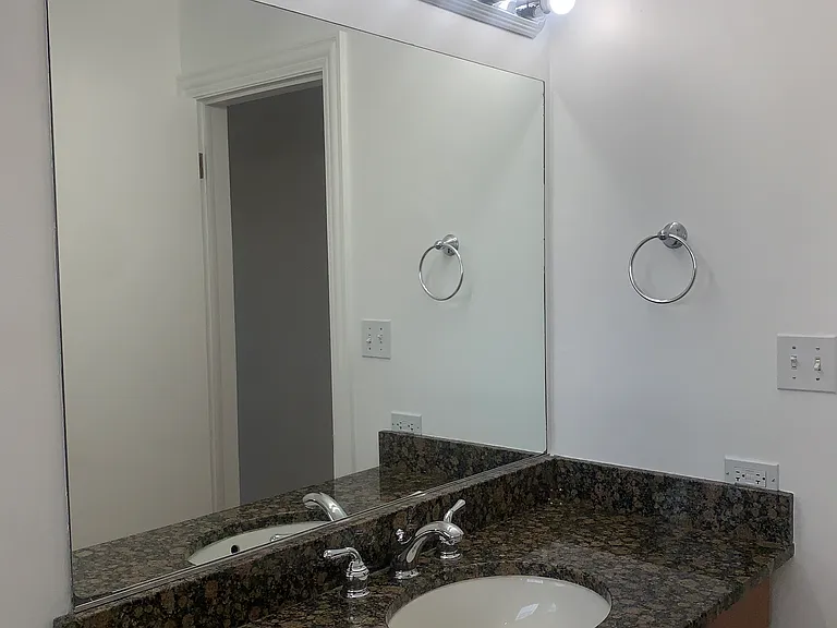 5120 Greenwood St #2 — Photo 10