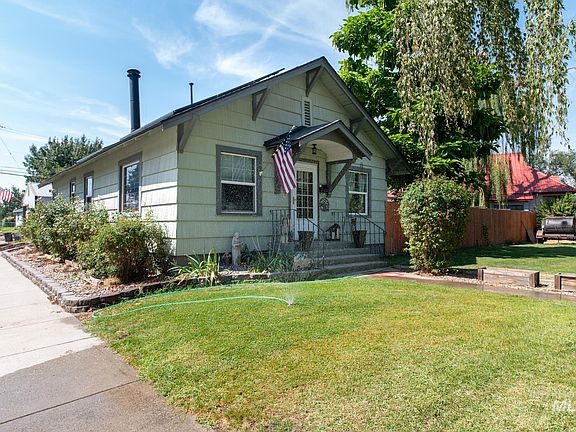 2nd image of 601 W Idaho St