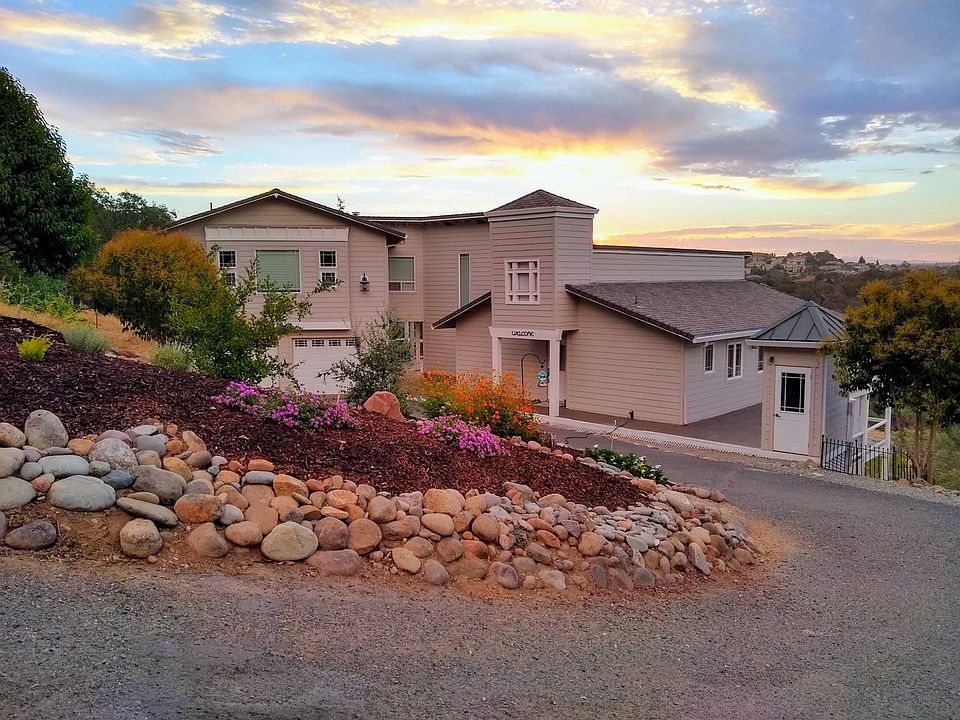 2nd image of 10144 Quail Hill Dr