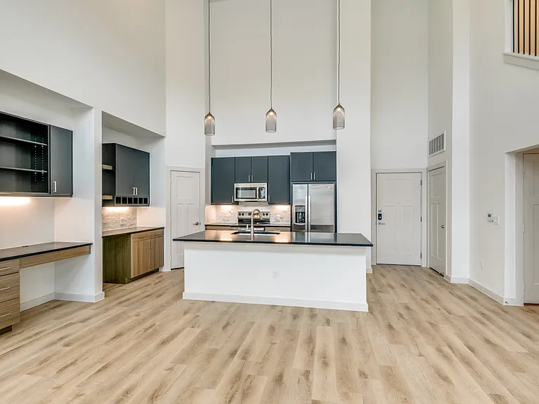 Burnett Lofts at Bishop Ridge — Photo 35
