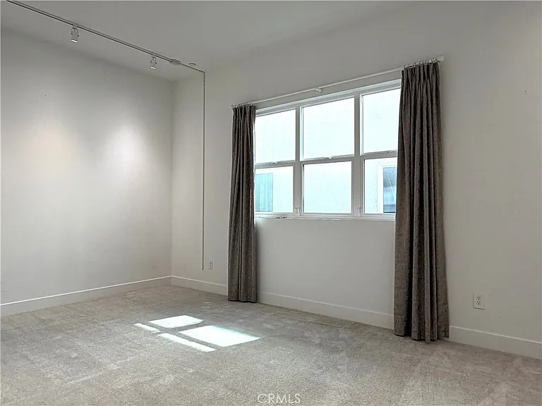 20756 W Bluebird Ct — Photo 18