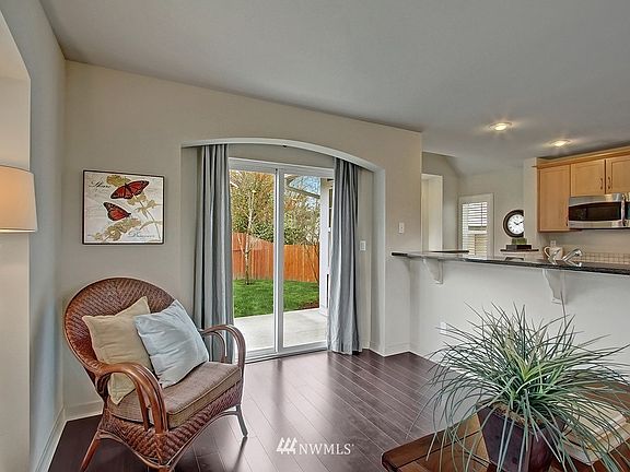 4th image of 16510 33rd Avenue W