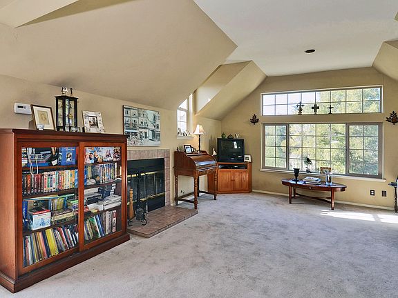 2nd image of 3062 Aptos Hill Ln