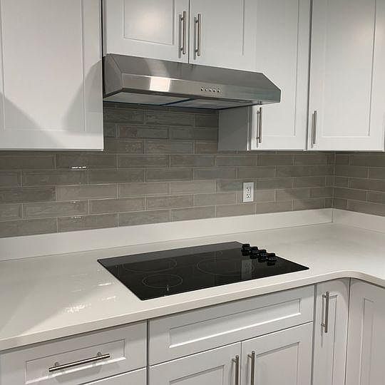 Brand new cooktop with new vent