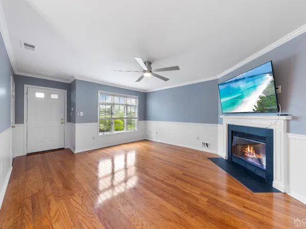 13A Chadwick Ln #A, Monroe Township, NJ 08831