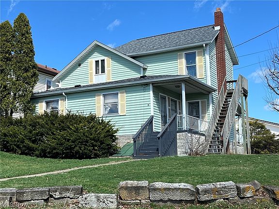 2nd image of 984 W Main St