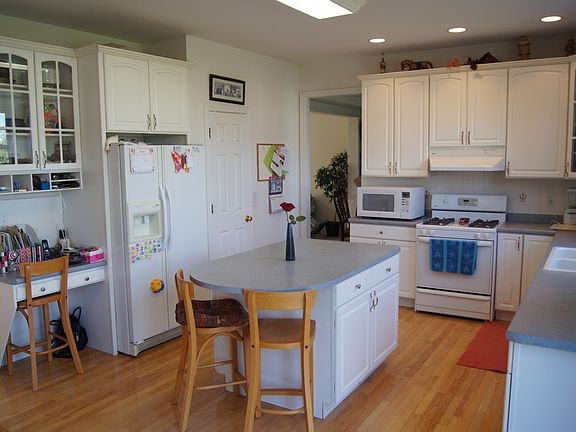 5th image of 3324 Covington St