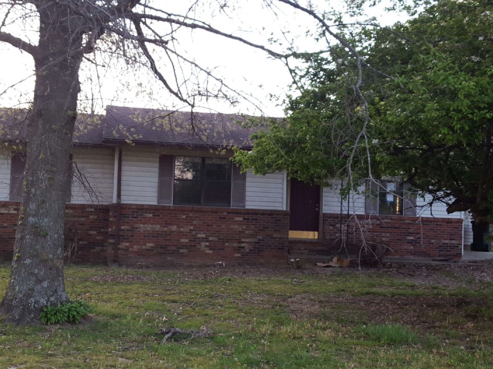 1st image of 1724 Cottonwood Dr