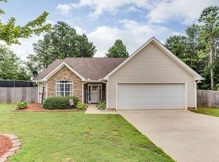 189 Millstone Dr, Commerce, GA 30529